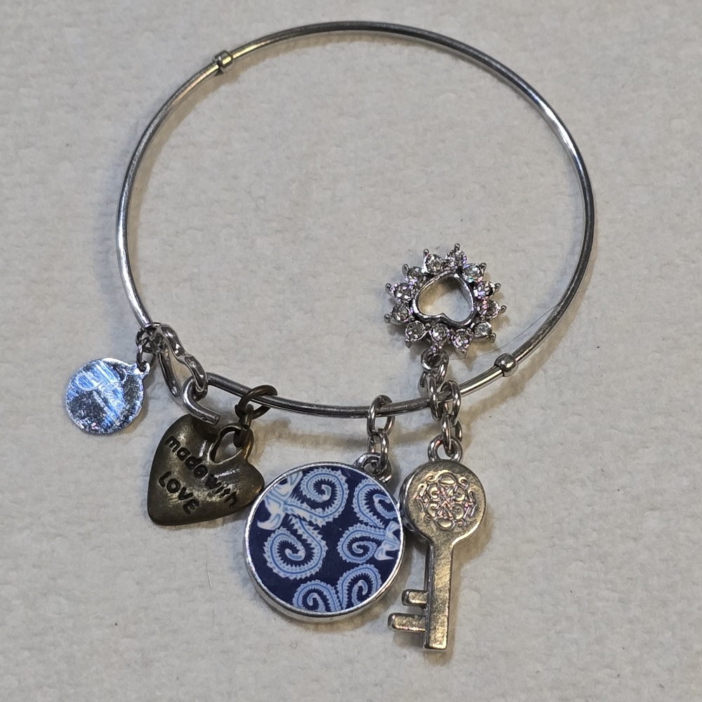 Jilzarah Charm Heart Crystal Jeweled Bracelet